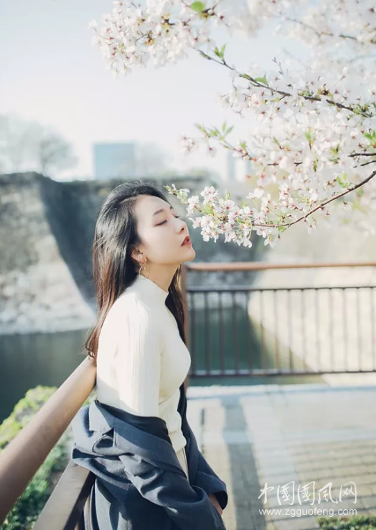 如诗女子