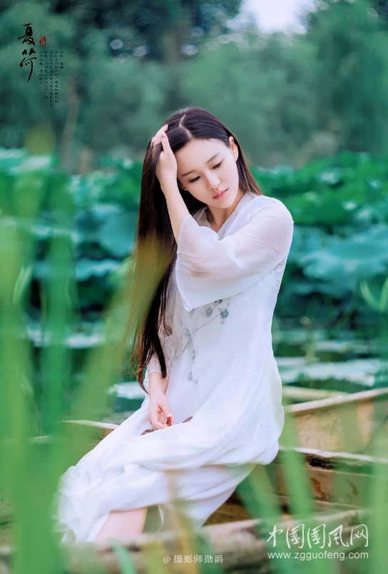 暮春，将暮