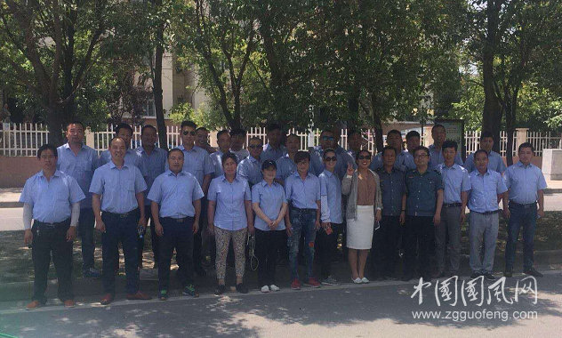 淮北好人楚效超    赤日炎炎送高考