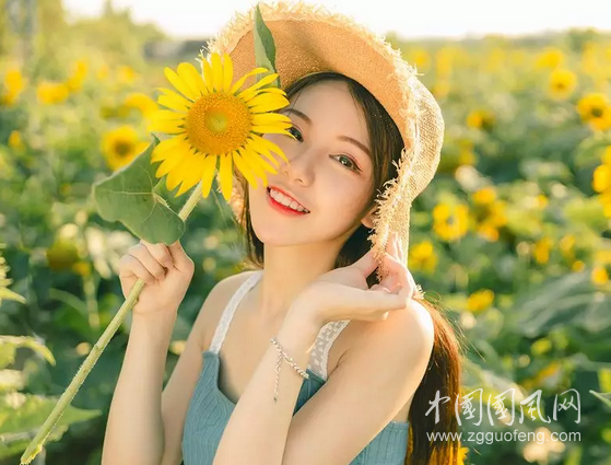  才下眉头却上春愁