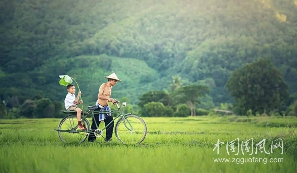 7227a9da3c658d8ee19e52e554ec2712_1230332433bc40e9ba38b14094252e34_th_副本.jpg
