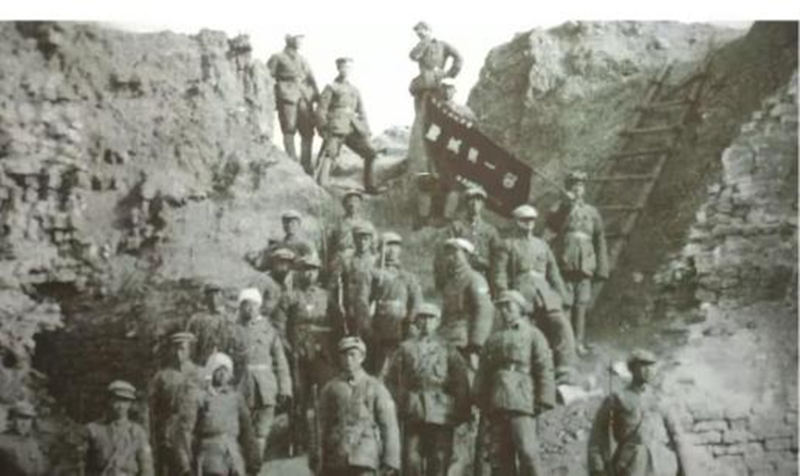马圩子战斗,攻入城墙的三连仅剩 14 人.png