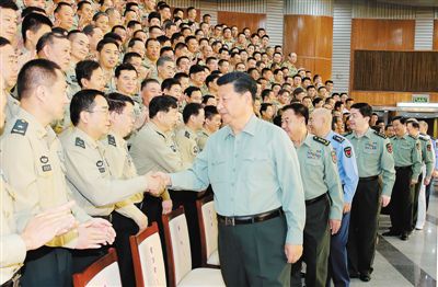 习近平在火箭军机关视察