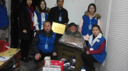 淮北市健身鞭协会敬老献血行善举