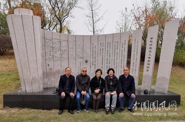  梅溪汤汤    桑梓情深