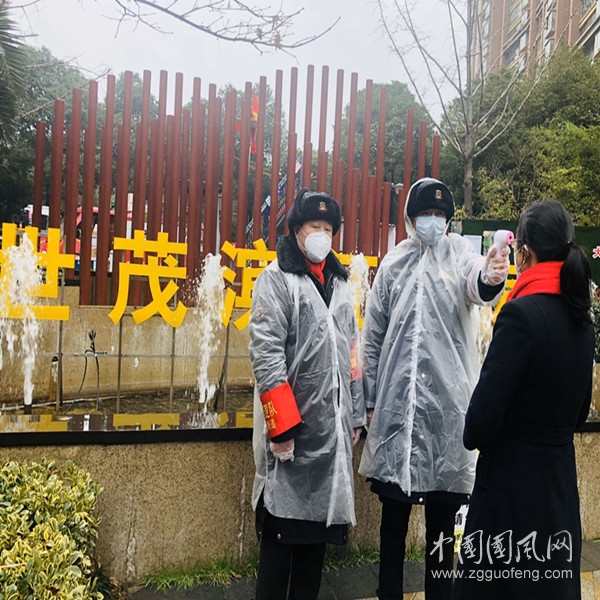 致敬战疫一线的“世茂物业人”