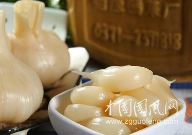 大蒜加白酒，补气血固腰肾