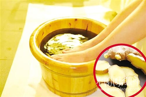 生姜泡脚的好处及泡脚的一些注意事项