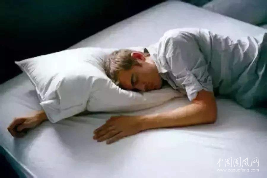为什么你会越睡越累