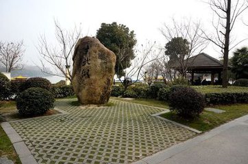 102.jpg
