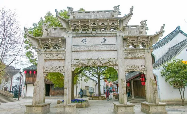 鲁镇 水势浩淼 景色迷人