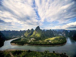 f9a0fb490e315ff0bc31edcf8ddfd8d8_w320_h240_c1_t0.jpg