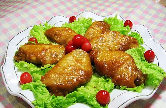 吃菠萝的季节，怎么少得了这道菠萝鸡翅！