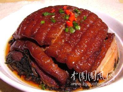 自己煮梅菜扣肉，比外面的餐厅都好吃！