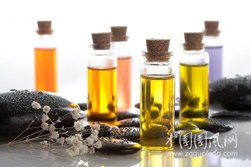 快来看看了，这5种精油可以抗衰老