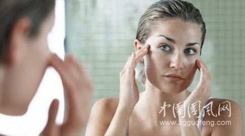如何排毒消水肿
