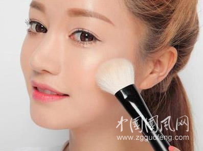 五个小方法让你拥有完美底妆