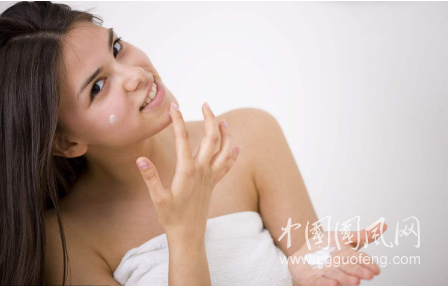 润肤乳与身体乳的区别