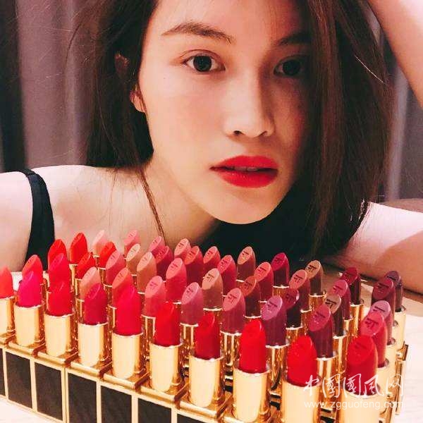 红色的口红适合什么样的女人涂