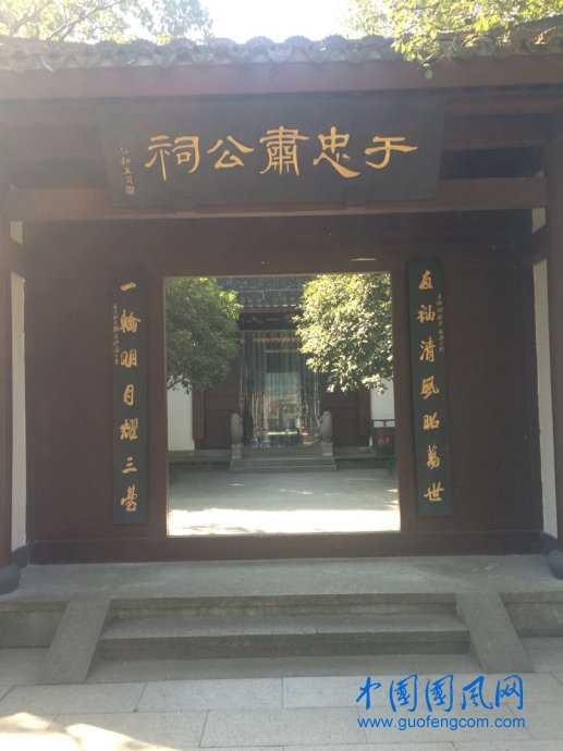 src=http___s8.sinaimg.cn_middle_003uja1Szy78PZiyAfb6d&refer=http___s8.sinaimg.jpg