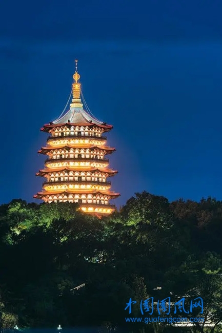 杭州雷峰塔.webp.jpg