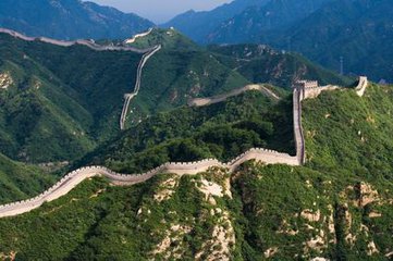 中国古代每个朝代修筑长城时都遵循一个什么原则？