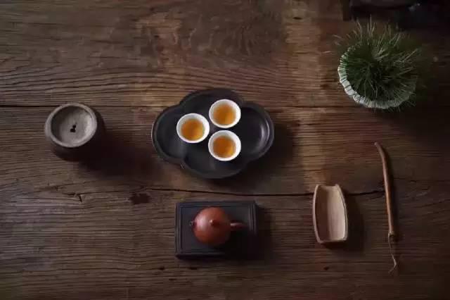 谢人寄蒙顶新茶 谢人寄蒙顶新茶