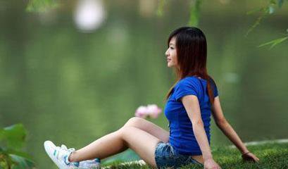 我心目中的美丽女大学生