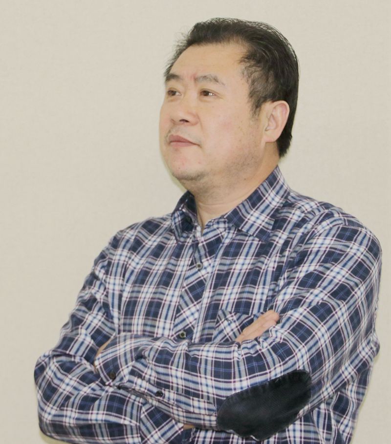002.jpg