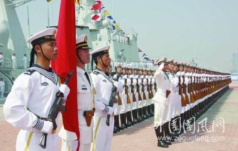 《检阅中国海军》