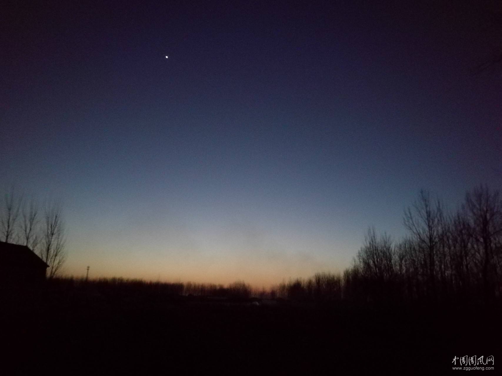 睡在扶贫的夜里    文/张超我
