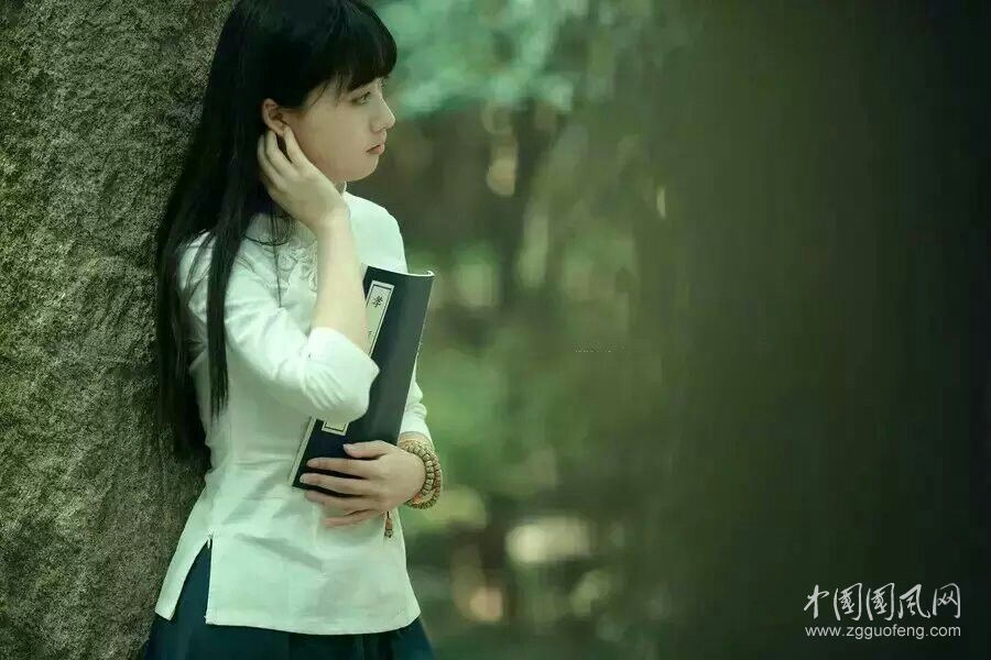 【秋天的心事】    文/崔莹